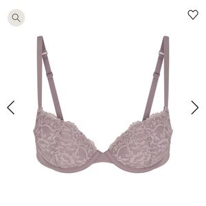 Skims fits everybody lace pushup demi bra 38B